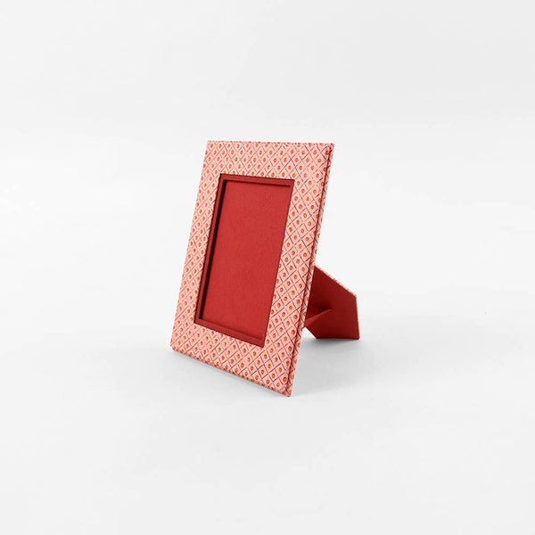 BLOCK PRINTED TABLE TOP PICTURE FRAME - DOT & GRID RED