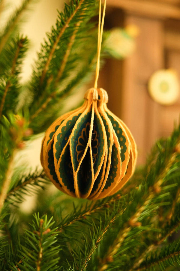 YELLOW BAUBLE HONEYCOMB