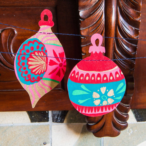 BAUBLES SEWN GARLAND