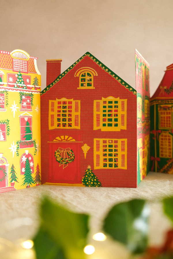 CHRISTMAS STREET CONCERTINA GARLAND