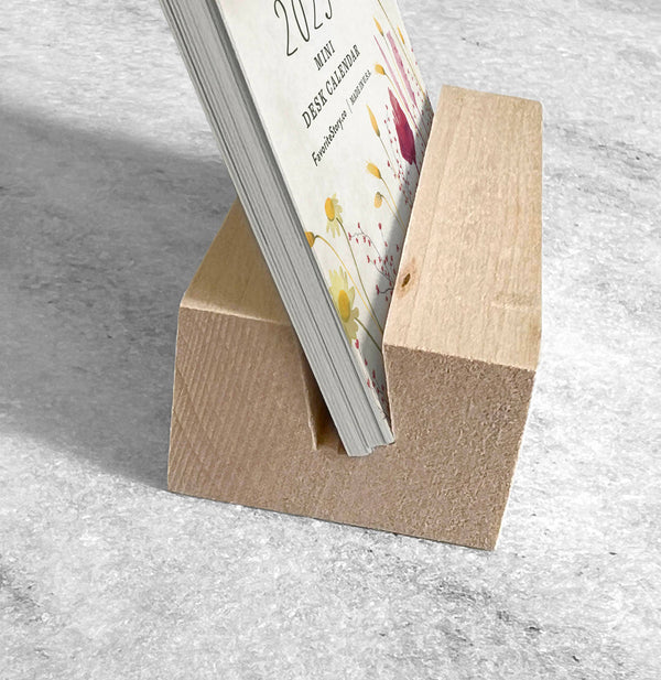 2026 Mini Desk Calendar, Dried Field Flowers