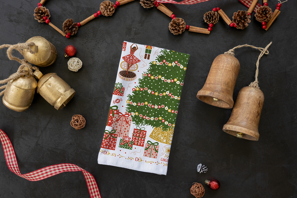 Christmas Tree Tea Towel – Holiday Kitchen Decor