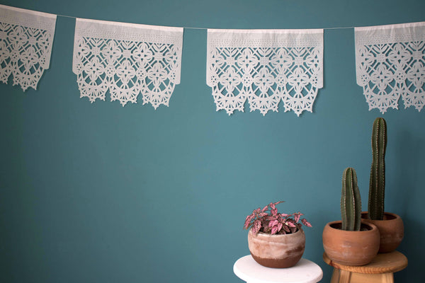 Paper garland - Victoria