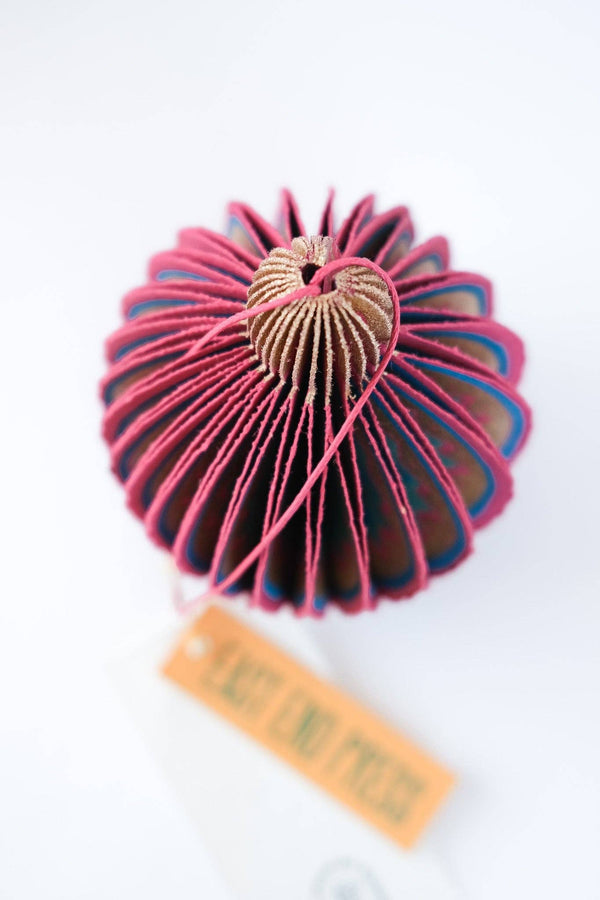 PINK BAUBLE HONEYCOMB
