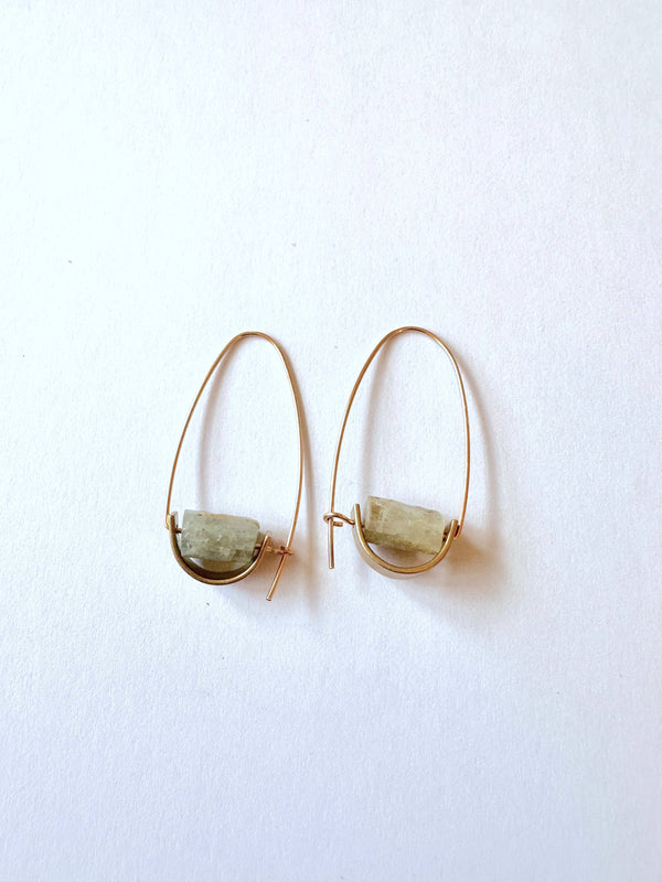 Belen Minimalist Gemstone Earring - Light Blue Kyanite