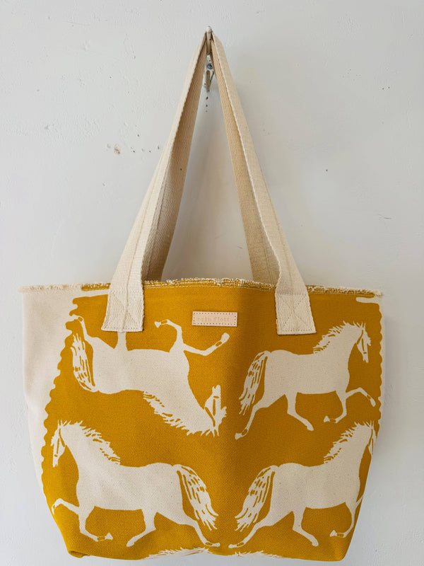 Meghan Tote – Lorton Trot
