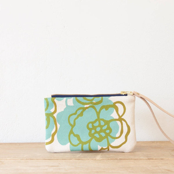 SEAWEED HAZEL WRISTLET