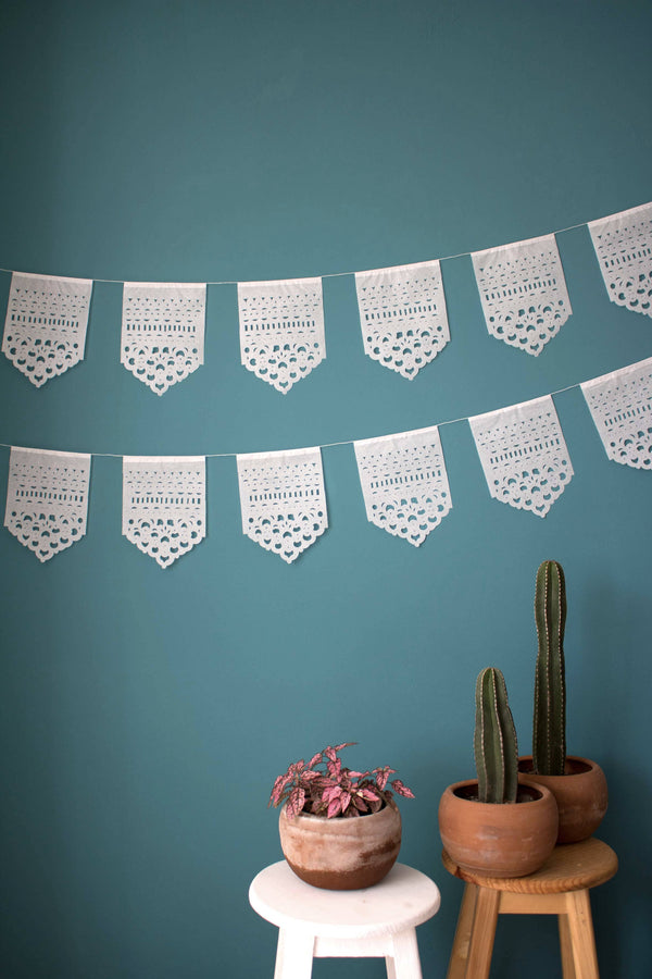 Paper garland - Camila