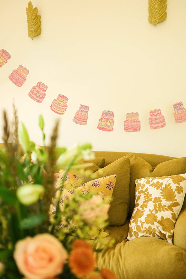 CELEBRATION CAKES SEWN GARLAND