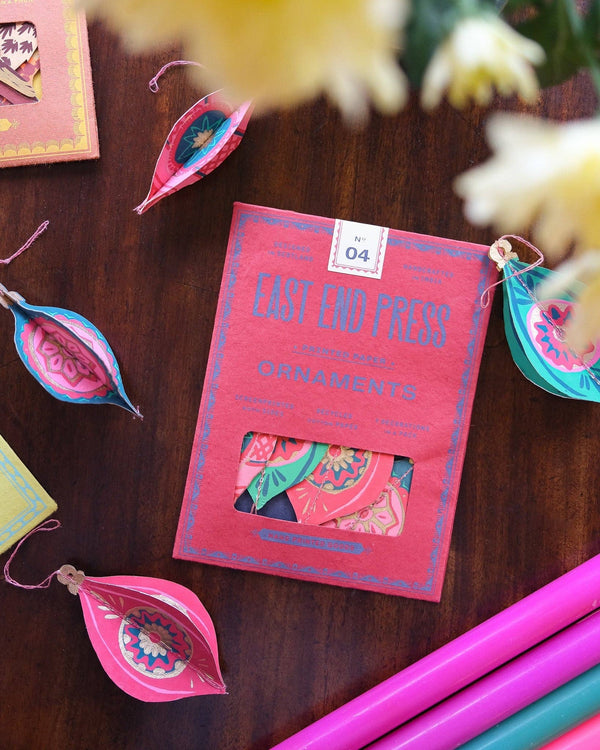BAUBLES PAPER ORNAMENTS