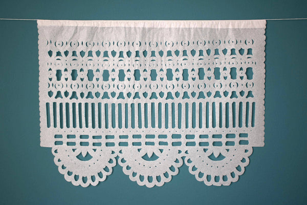 Paper garland - Alma