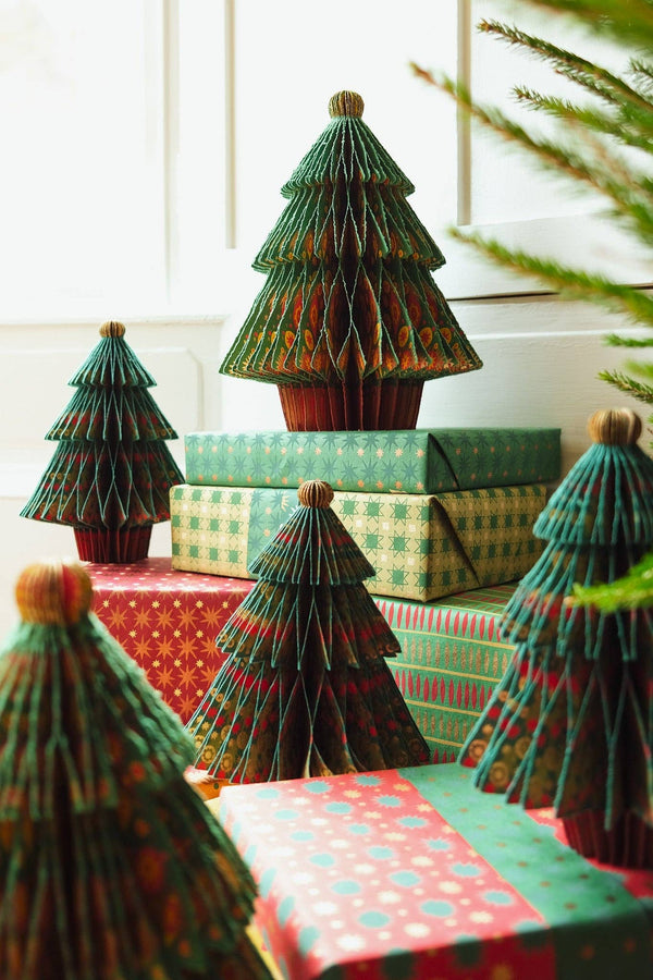 CHRISTMAS TREE HONEYCOMB