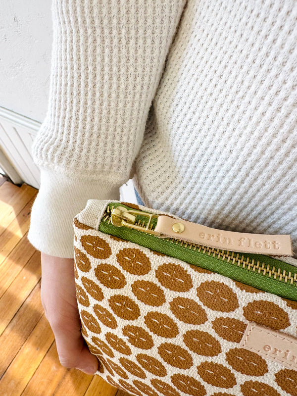 Laura Pouch – Dandi