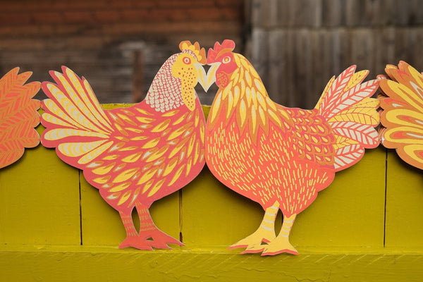 CHICKENS CONCERTINA GARLAND