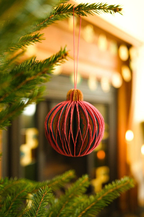 PINK BAUBLE HONEYCOMB