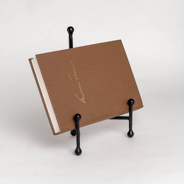 Iron Easel 9"