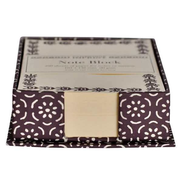 Note Holder in Pear Halves Elderberry