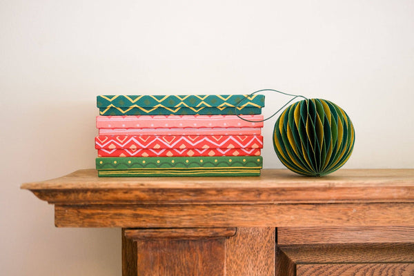 Green Baubles Honeycomb Set