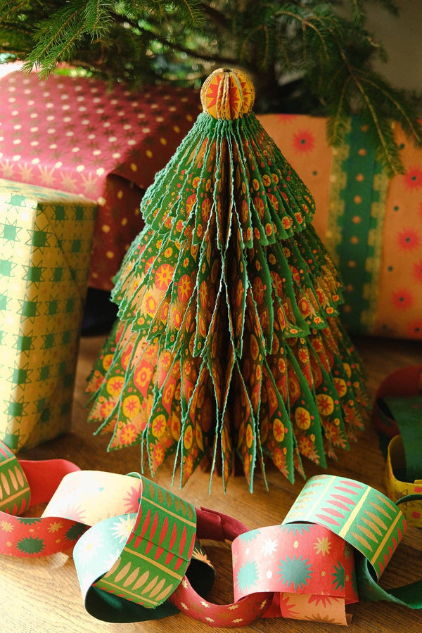 CHRISTMAS TREE HONEYCOMB
