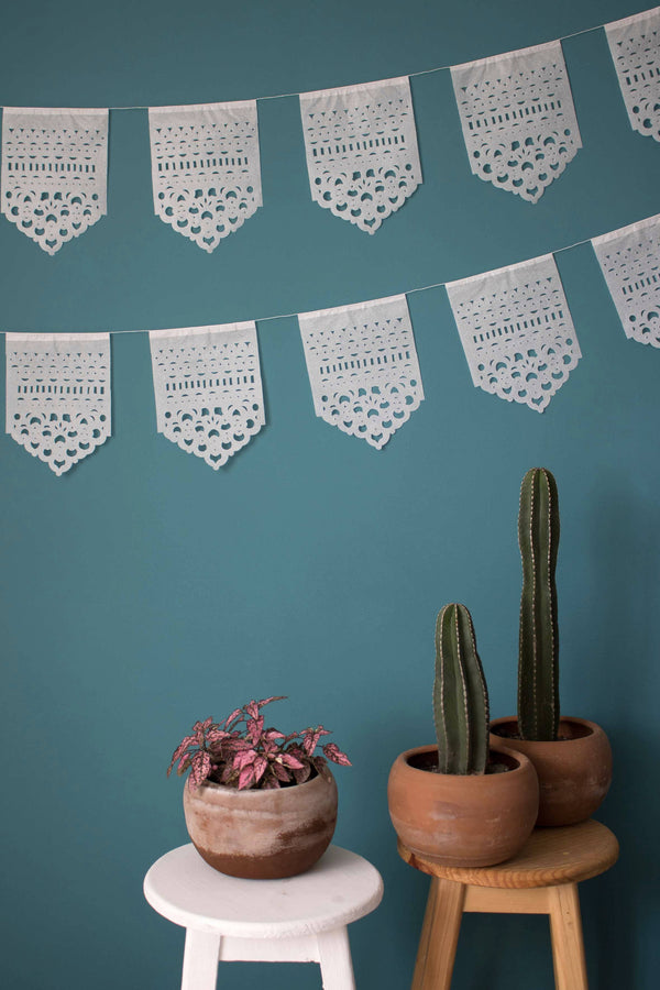 Paper garland - Camila