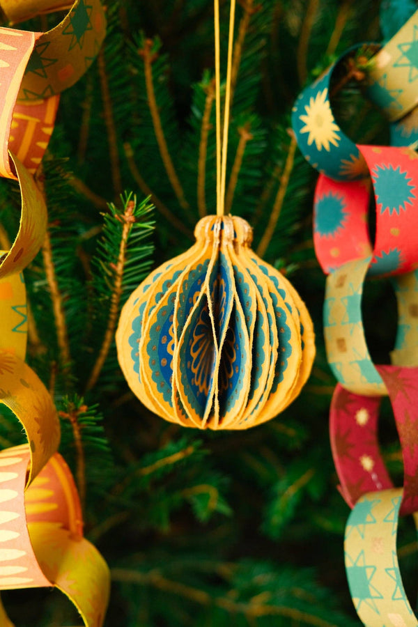 YELLOW BAUBLE HONEYCOMB