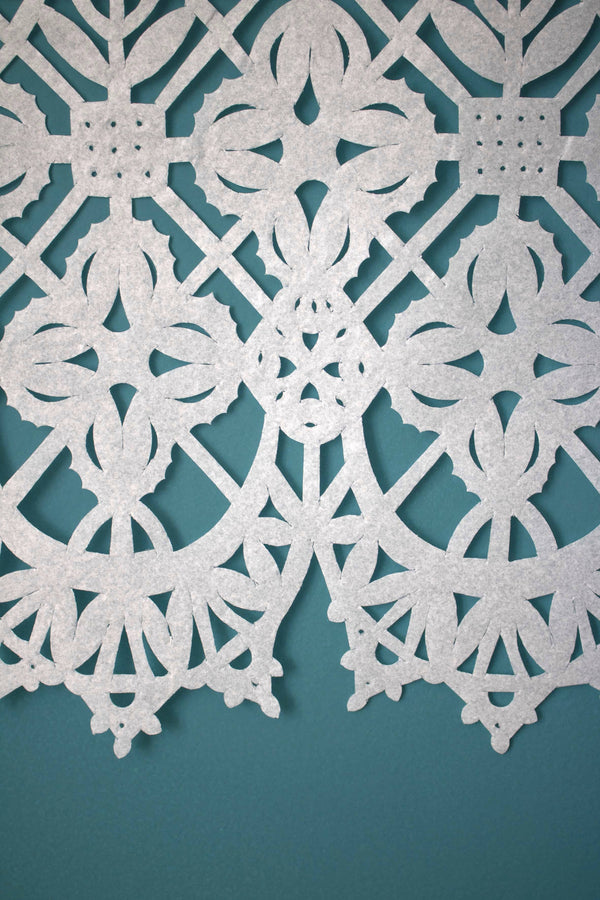 Paper garland - Victoria