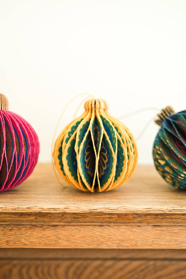 YELLOW BAUBLE HONEYCOMB