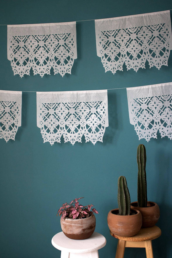 Paper garland - Victoria