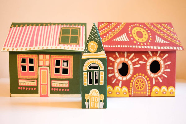 LARGE GINGERBREAD HOUSE DECORATIVE GIFT BOX