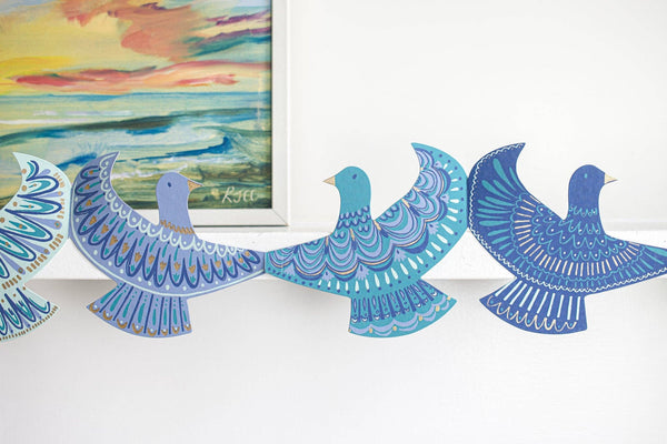 PEACE DOVES CONCERTINA GARLAND