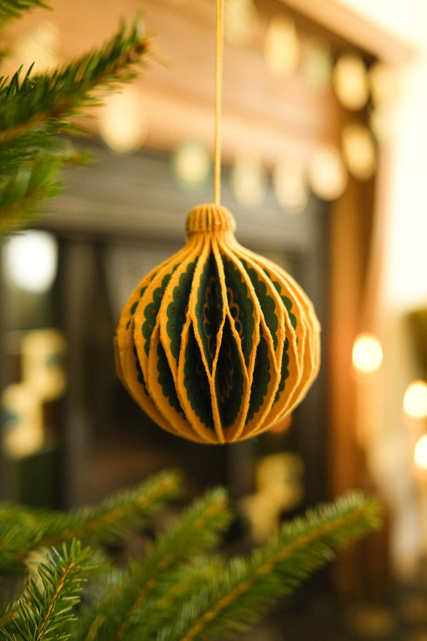 YELLOW BAUBLE HONEYCOMB