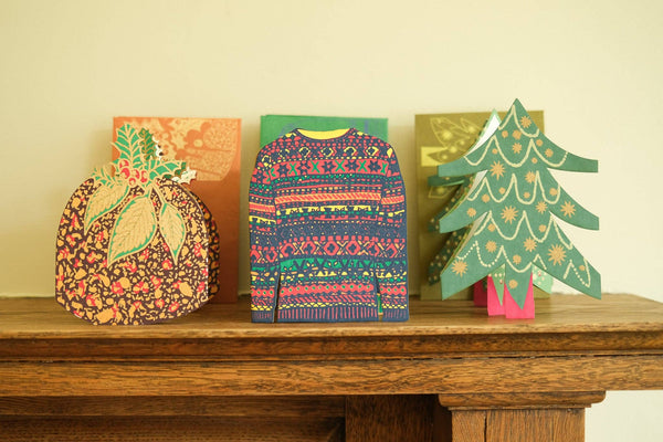 CHRISTMAS TREE CONCERTINA CARD