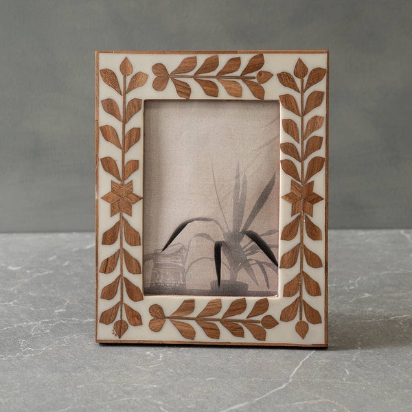 White Bone & Wood Floral Photo Frame