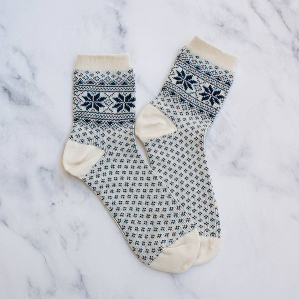 Women's Snowflake-Motif Comfort Socks