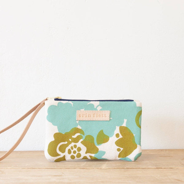 SEAWEED HAZEL WRISTLET