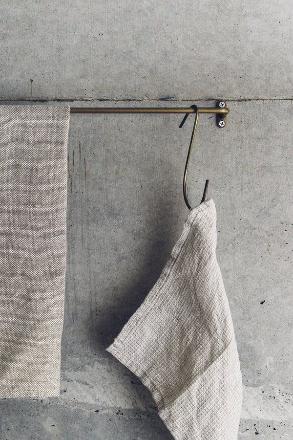 BRASS J HOOK (M)