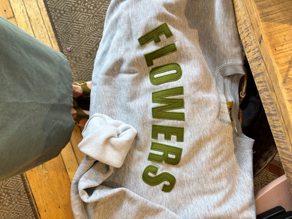 FLOWERS CREWNECK