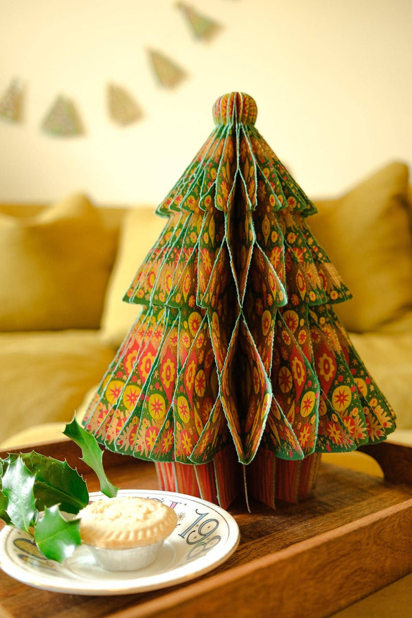 CHRISTMAS TREE HONEYCOMB