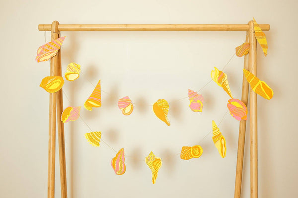 SHELL SEWN GARLAND