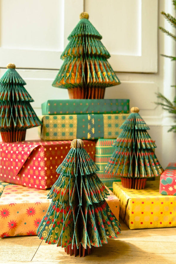 CHRISTMAS TREE HONEYCOMB