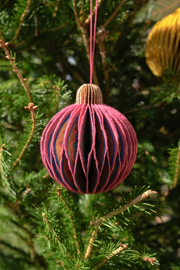 PINK BAUBLE HONEYCOMB