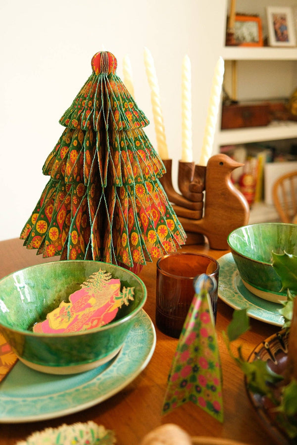CHRISTMAS TREE HONEYCOMB
