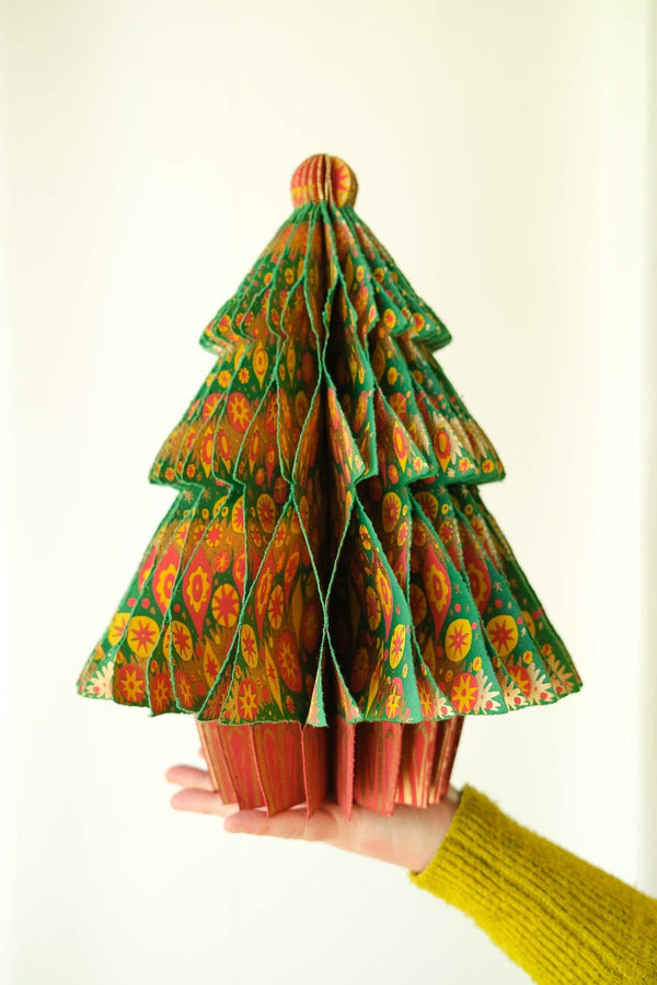 CHRISTMAS TREE HONEYCOMB