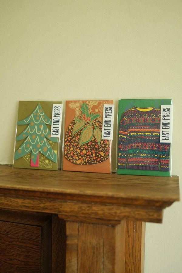 CHRISTMAS TREE CONCERTINA CARD