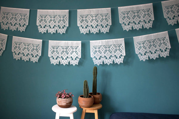 Paper garland - Victoria