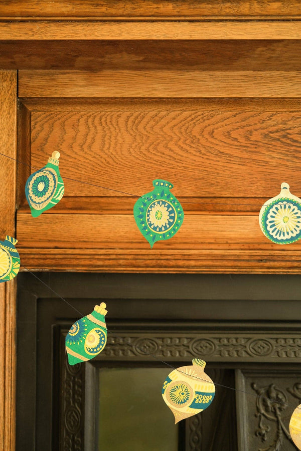 CHRISTMAS ORNAMENTS SEWN GARLAND