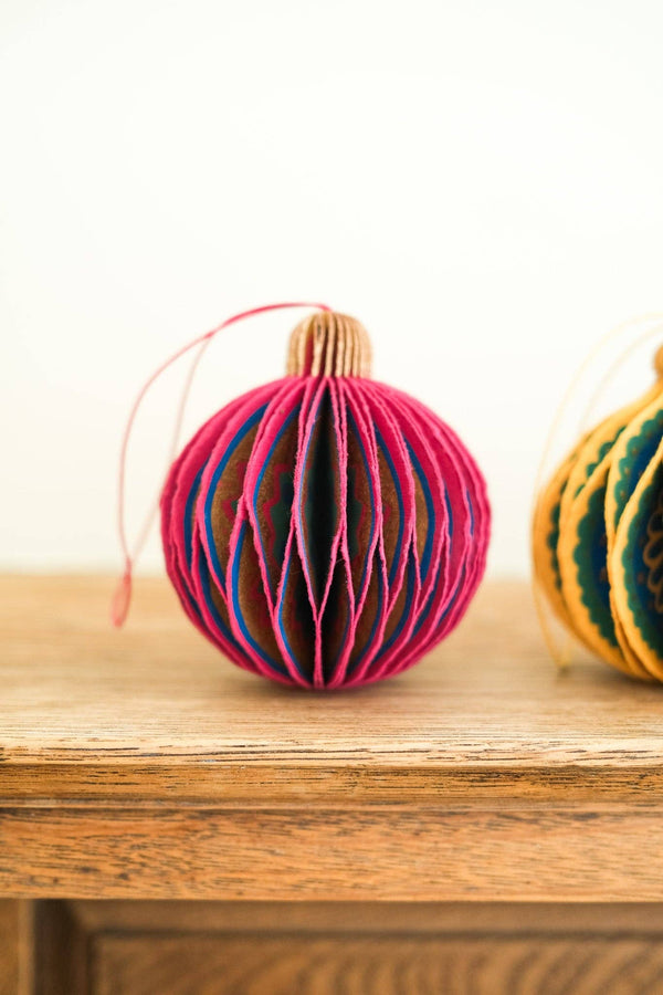 PINK BAUBLE HONEYCOMB