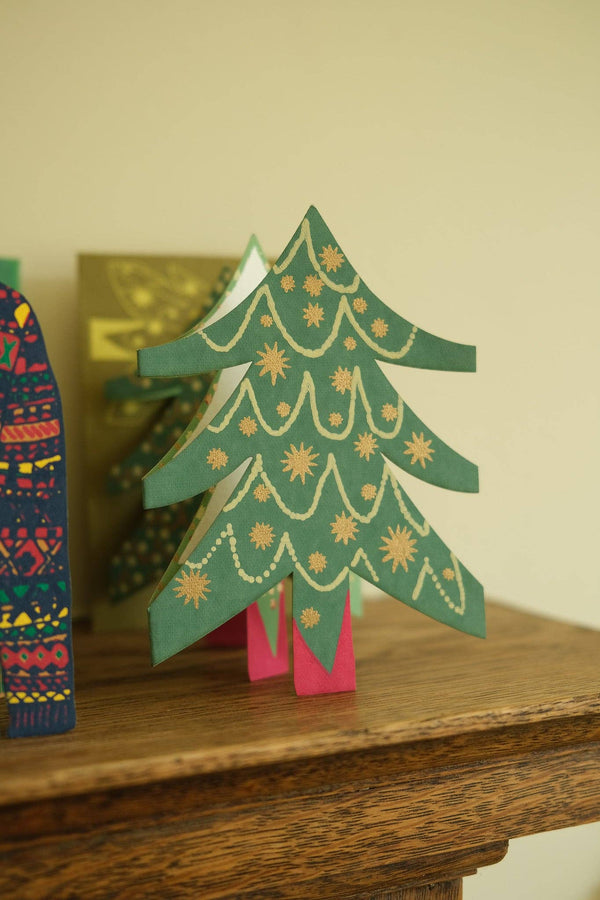 CHRISTMAS TREE CONCERTINA CARD